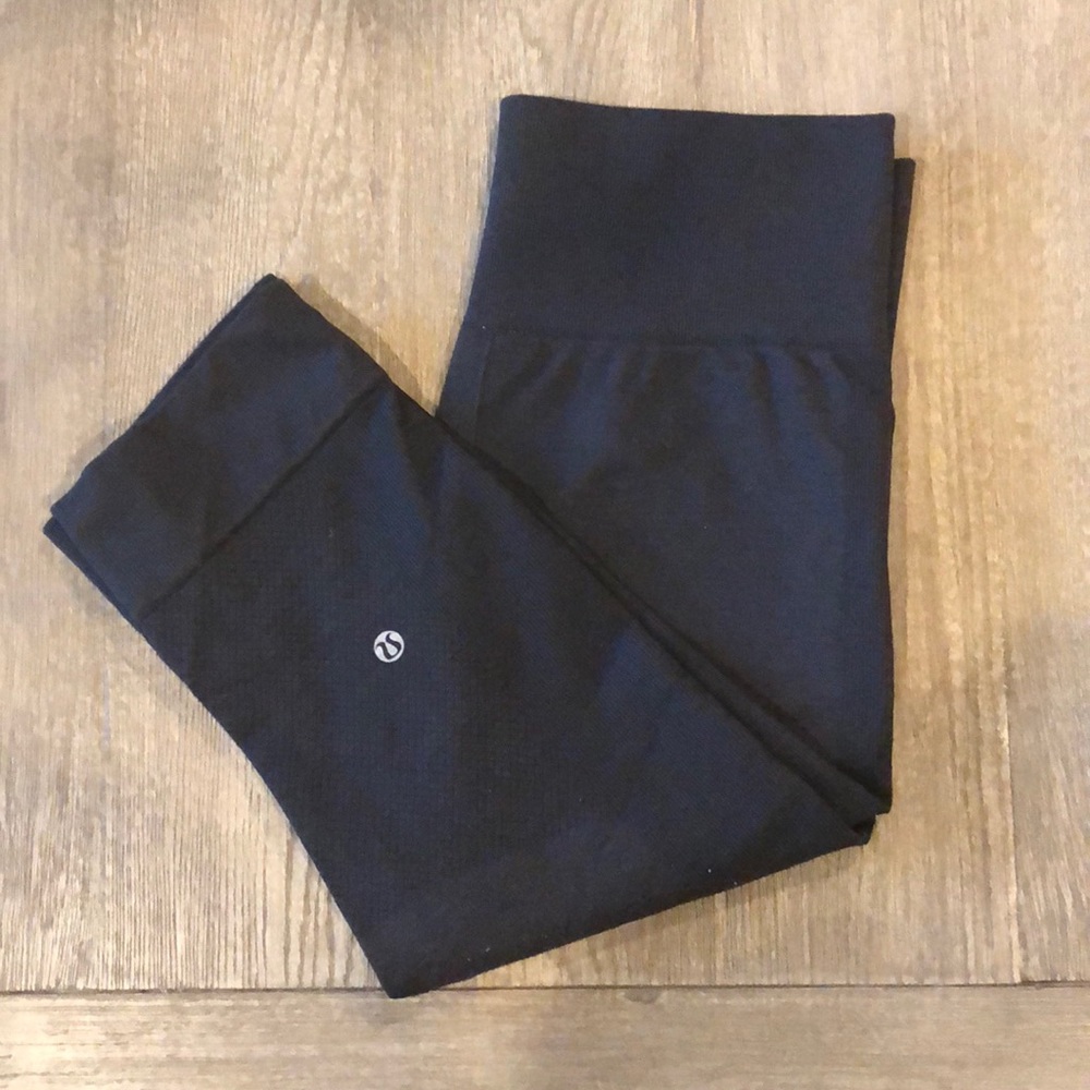 Lululemon Cropped Leggings Black Size 8